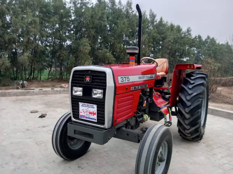 Massey Ferguson Tractor 385 Model 2020 2