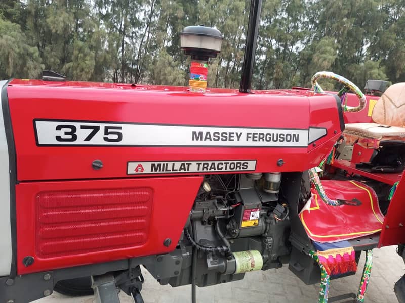 Massey Ferguson Tractor 385 Model 2020 8