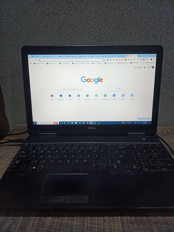 Dell Latitude E5540 4