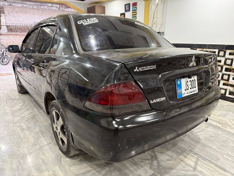 Mitsubishi Lancer 2005 3