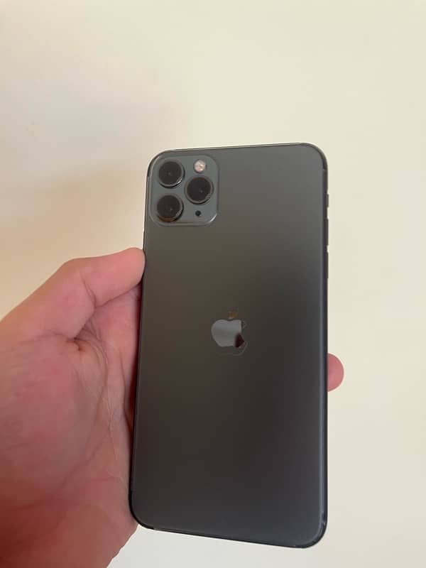 iphone 11 pro max for salee urgent 1