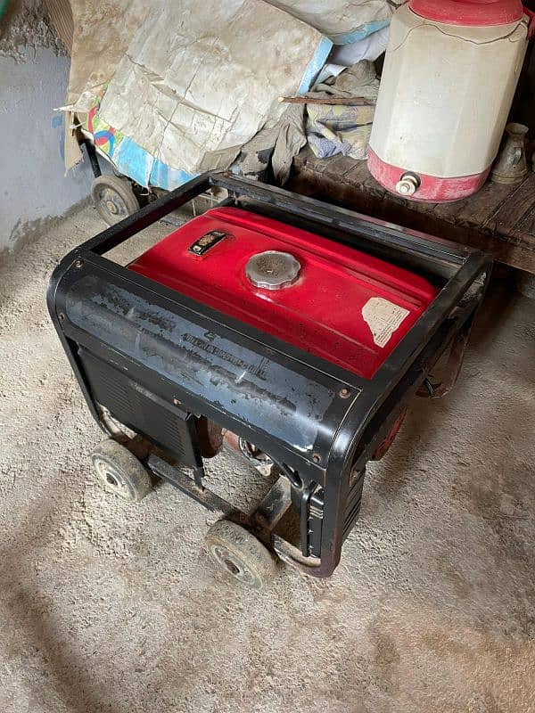 Honda Generator2.5 kb petrol and gas for sale 1