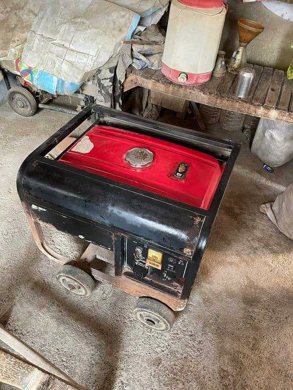 Honda Generator2.5 kb petrol and gas for sale 4