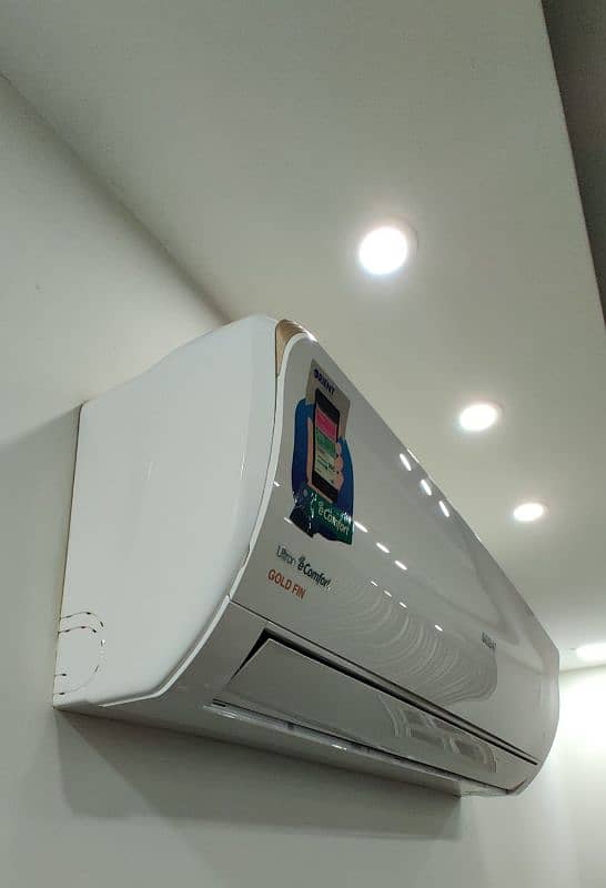 Orient Ac 1.5 ton inverter heat and cool 1