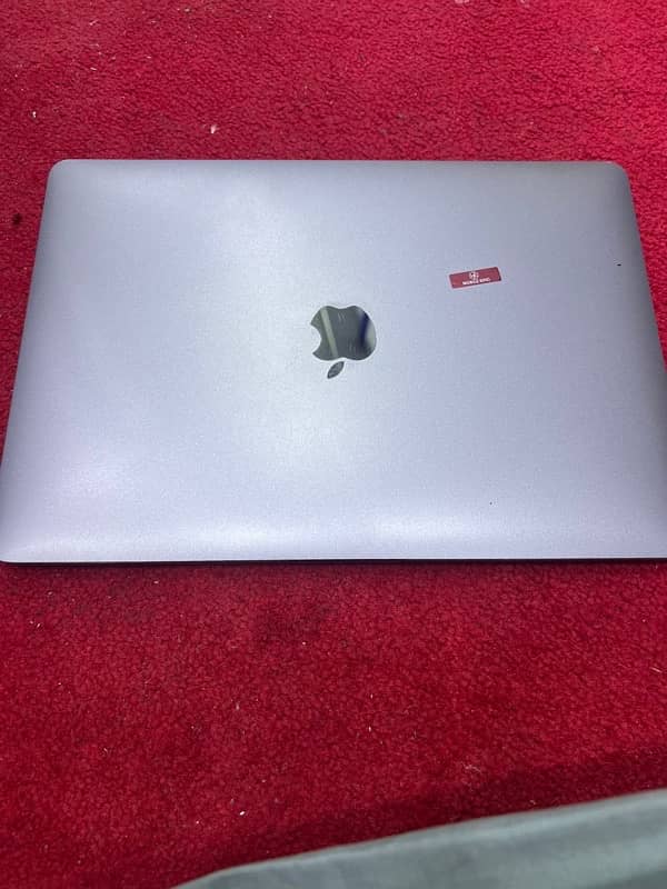 macbook pro 2020 1