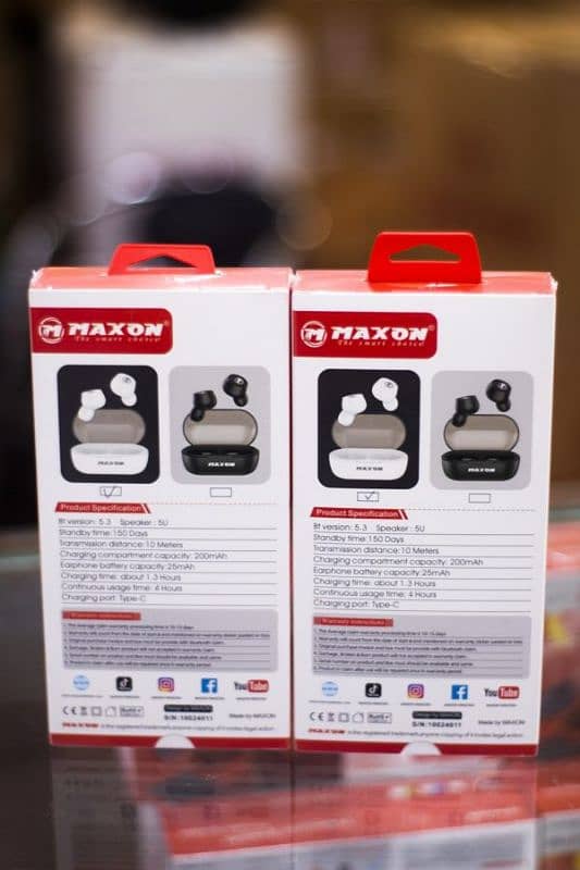 Maxon B - 12 mono earbuds 1