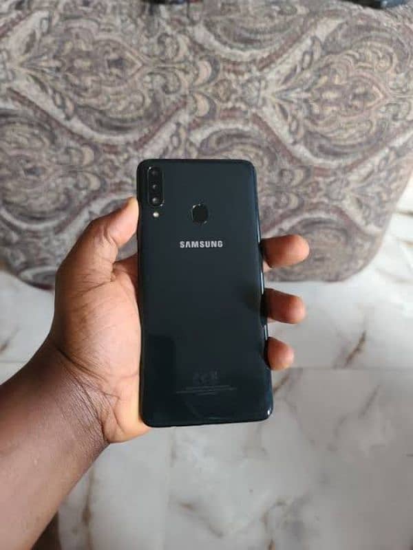 Samsung A20s 1