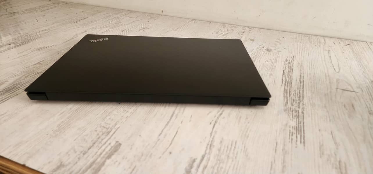 Selling Lenovo E14 Core-i5 0