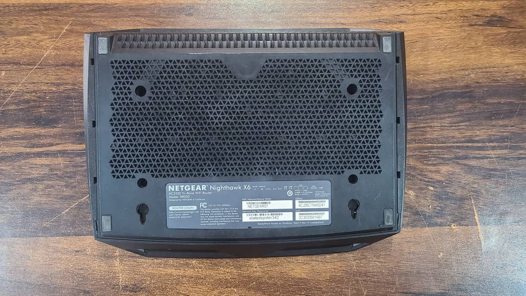 NETGEAR Gaming Router R8000 |Tri-Band | Nighthawk | AC3200 (With Box) 17