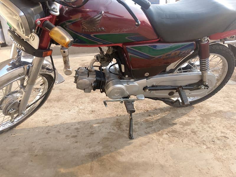 CD Honda 2017 model for sale Multan garden town 6