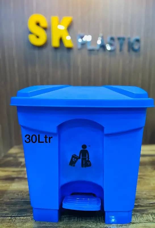 Dust bins/ Garbage bins 3