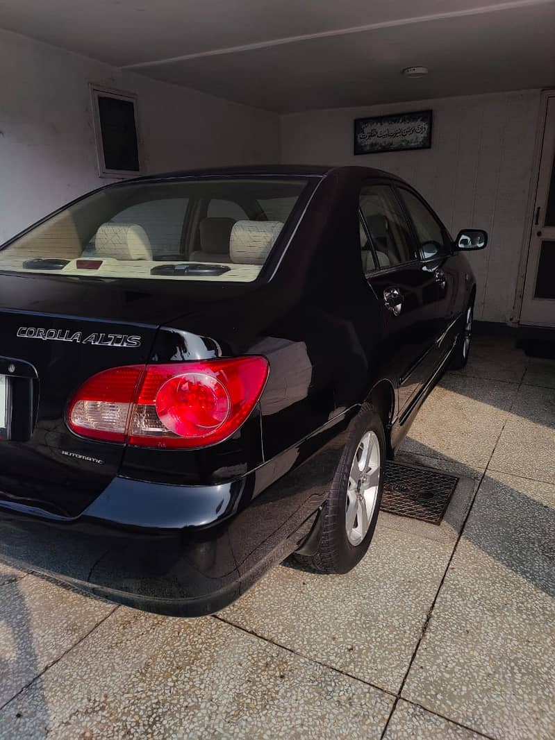 Toyota Corolla Altis 2005 3