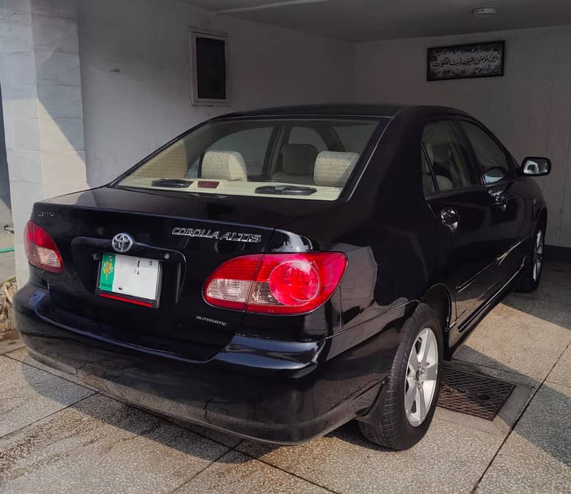 Toyota Corolla Altis 2005 6