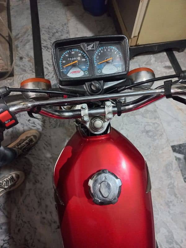 Honda model 125 CG Applied for 1