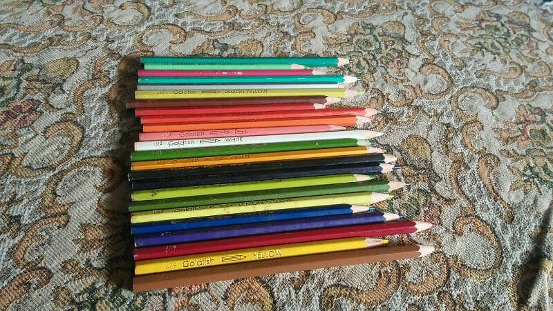 24 Colour Pencils. 2