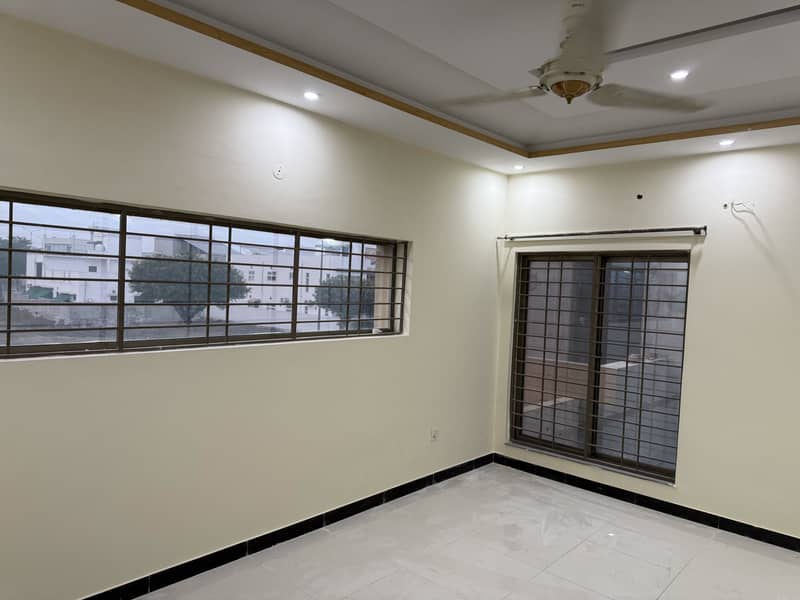 100 fit road brand new portion for rent all facilities available here 6