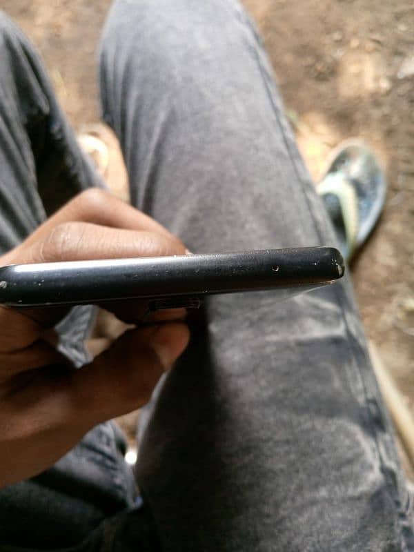 oneplus  8 all ok bus line aga he hai 2