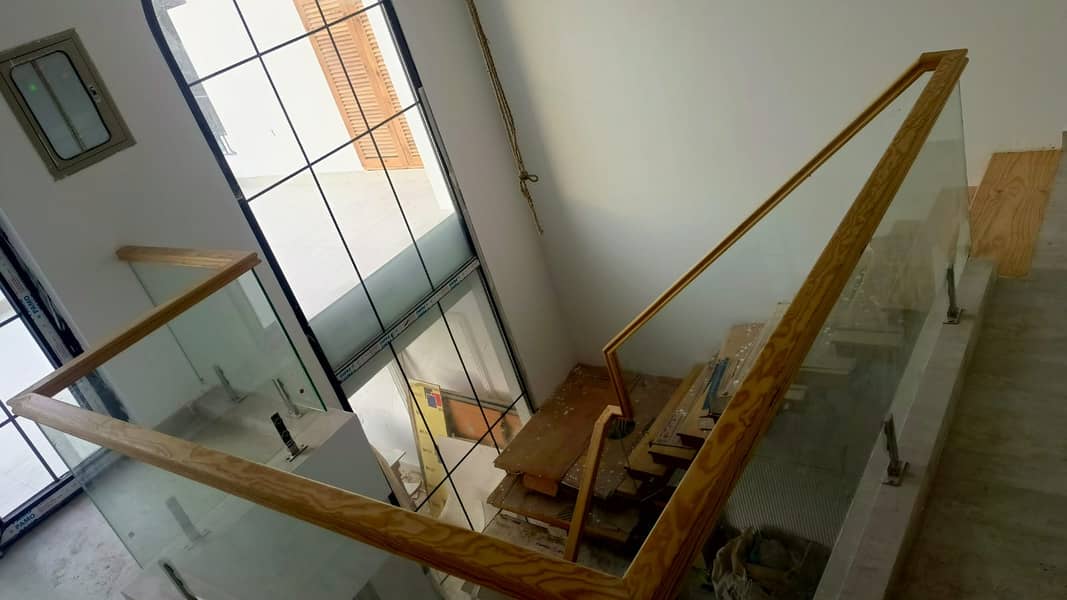 Glass Works - Services in Lahore,Glass Stairs,Glass Office Cabin,Doors 15