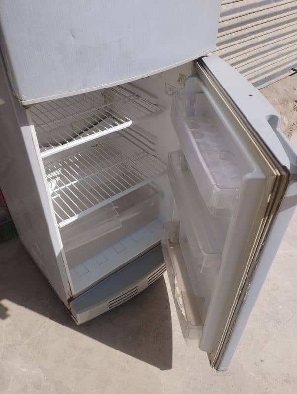 Refrigerator for Sale PEL 2300 JF 6