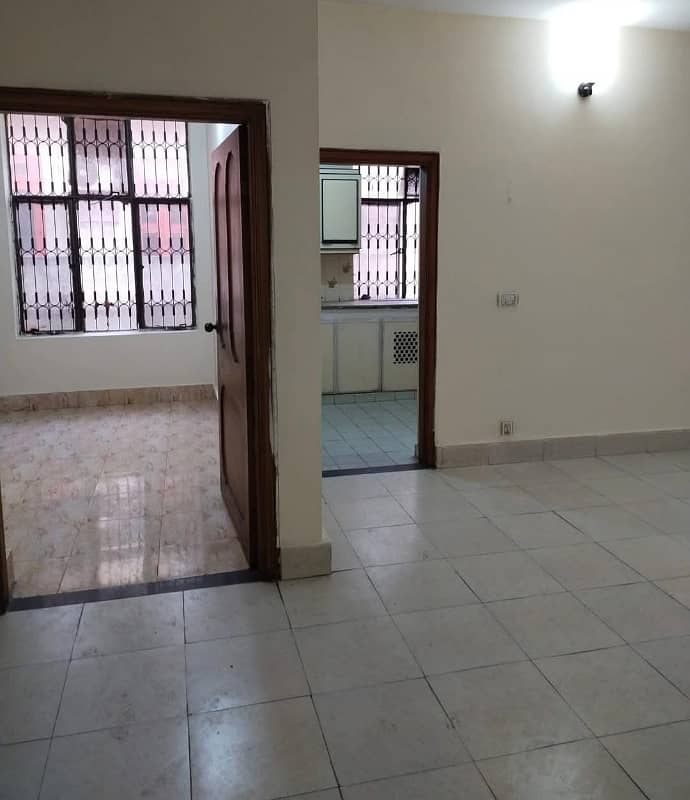 1KANAL FULL HOUSE AVAILABLE FOR RENT IN MODEL TOWN LINK ROAD 5