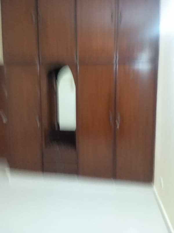 10 Marla House In Allama Iqbal Town - Sikandar Block Is Available 7