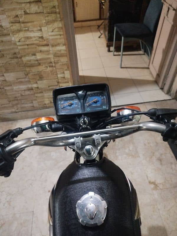 Honda 125 model 2017 12