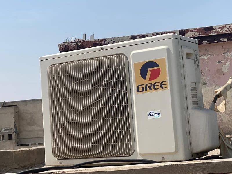 Gree 1.5 ton Dc inverter 1