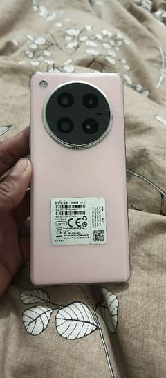 Infinix zero 40 8+8/256for sale