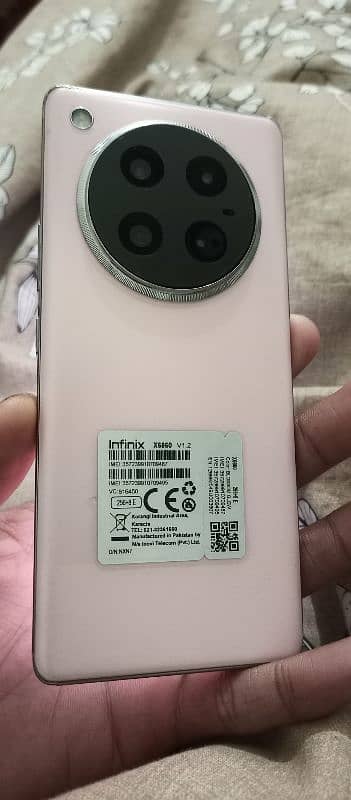 Infinix zero 40 8+8/256for sale 3