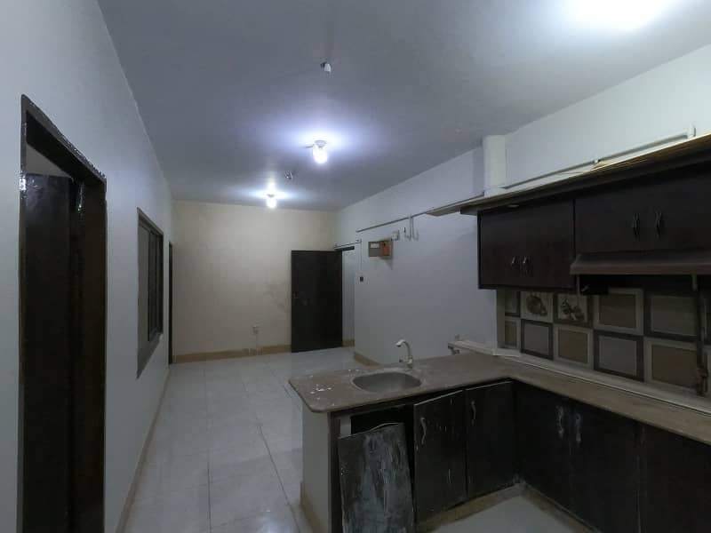 Prime Location Flat For Sale In Karachi 14