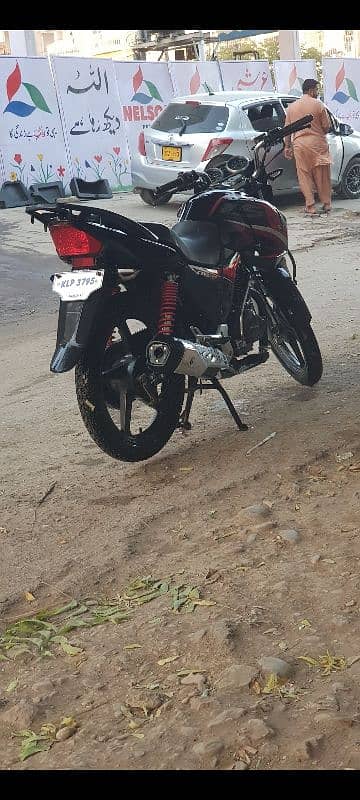 honda CB 150 saf Kam chali hui Hain koi Kam nhi 4