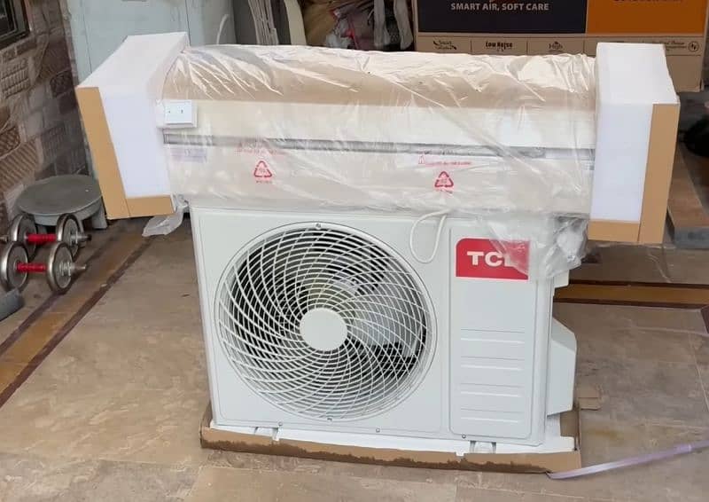 TCL DC inverter heat and cool 1.5ton 7