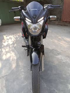 Honda Cb 150 F like new condition 5000 km drive ph. 03316538786