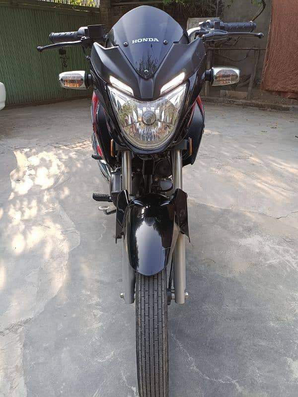 Honda Cb 150 F like new condition 5000 km drive ph. 03316538786 0