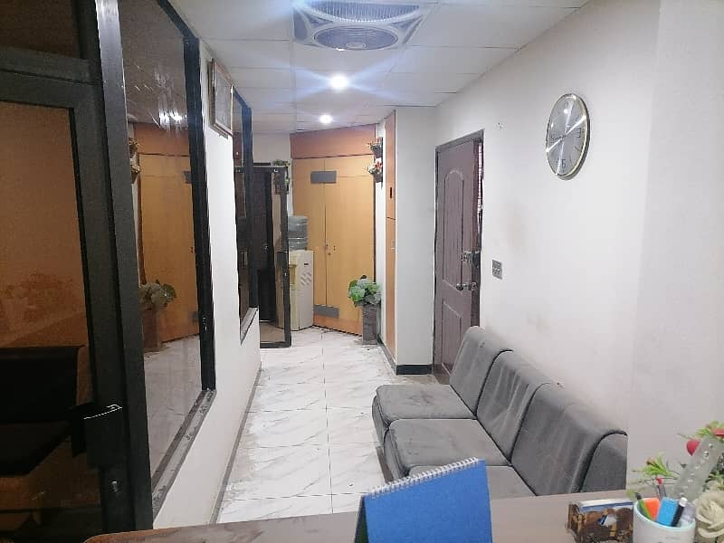 A Well Designed Office Is Up For rent In An Ideal Location In Karachi 6