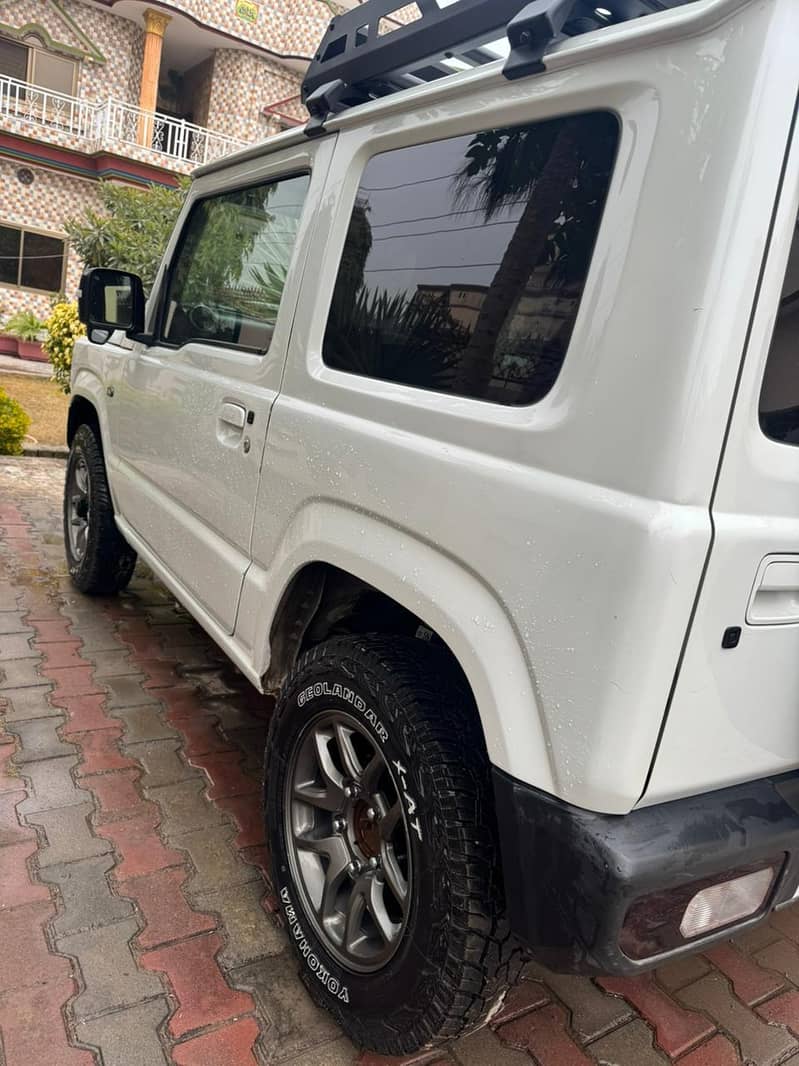 Selling my : Suzuki Jimny Turbo 2021 5