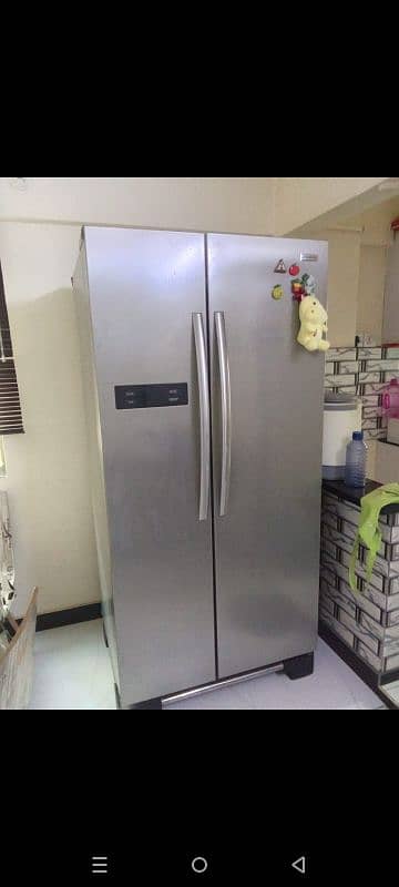 KENWOOD DOUBLE DOOR FULL SIZE REFRIGERATOR 2