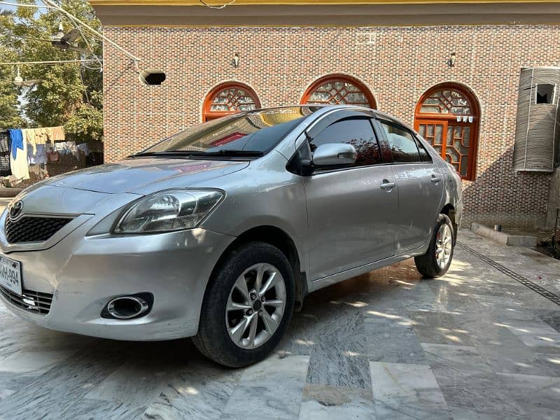 Toyota Belta 2009 3