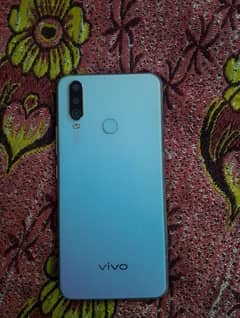 Vivo Y17