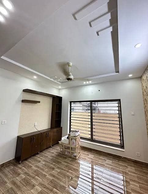 Brand New Type Portion With Gas Separate Gate Fully Independent Near To Market ND Park 4