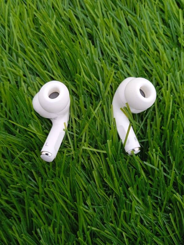 iphone earpords 4