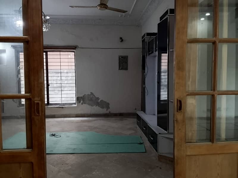 1 Kanal Single Storey House For Rent 13