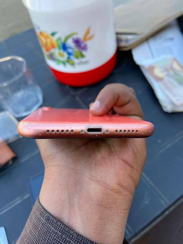 iphone XR 64GB NON PTA Factory Unlock 2