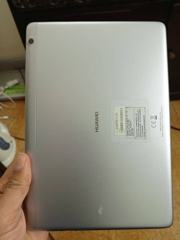 HUAWEI Media Pad - Silver Colour 4