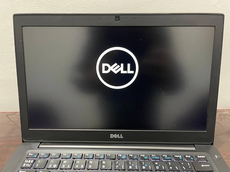 dell e7270 i5 8/256 0