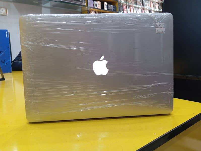 MacBook Pro Mid 2015 i7 core 1