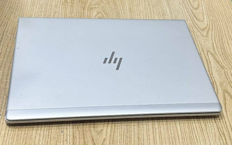 HP Elitebook 8Gb / 256 Gb, 1 GB AMD Graphic Card, Touchscreen 3