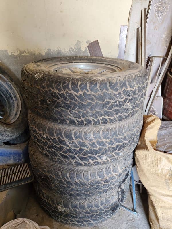 Toyota Surf rim tyre 3