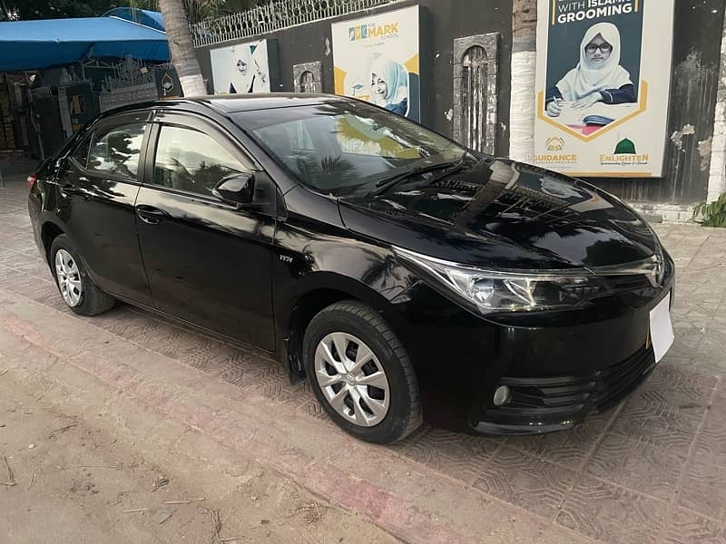 Toyota Corolla XLI Automatic 2018 5