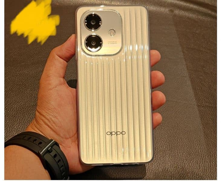 Oppo A3 128GB white 2 days used 1